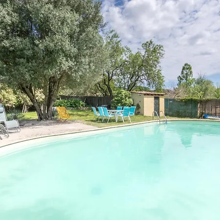 Maison Avec Piscine Location De Ferme Pedagogique Du Dolmen * Le Pouget
